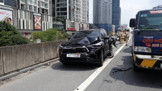 3 xe ô tô tông liên hoàn trên đường Vành đai 3 trên cao