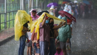 Mưa to diện rộng ở Bắc và Trung Bộ, có nơi trên 400mm