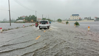 Mưa giông khắp cả nước, nguy cơ xảy ra lũ quét, sạt lở đất và ngập úng