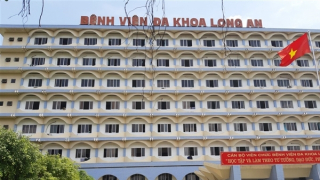 Sáu côn đồ giả bệnh nhân vào bệnh viện đập phá