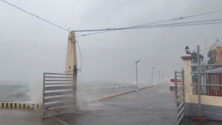 Siêu bão Noru mạnh lên, người Philippines vội vã sơ tán