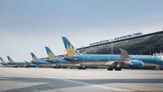 Đẩy nhanh tiến độ đầu tư, khai thác hàng không dân dụng tại một số cảng hàng không