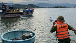 Cấm biển, khẩn cấp đưa tàu thuyền về tránh siêu bão Noru