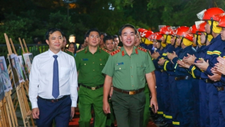 Tôn vinh những người lính phòng cháy, chữa cháy và cứu nạn, cứu hộ