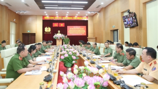 Bắt đầu đếm lùi thời gian bỏ sổ hộ khẩu giấy