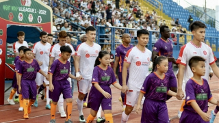 V.League nỗ lực chuyên nghiệp từ những điều xuề xòa