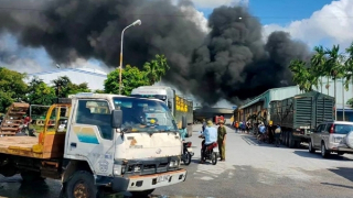 Hải Phòng: Cháy lớn tại xưởng in chứa nhiều hóa chất
