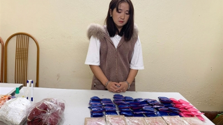 "Nữ quái" bị tóm cùng 6 bánh heroin