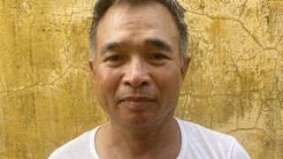 Dùng xăng đốt nhà, sát hại con trai