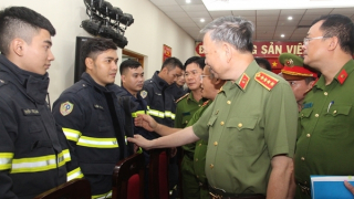 Hình ảnh Cảnh sát PCCC và Cứu nạn, cứu hộ  xả thân, quên mình được Đảng, Nhà nước và nhân dân ghi nhận