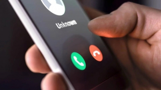 Dọa khóa thuê bao di động để lừa đảo chiếm đoạt tiền trong tài khoản ngân hàng