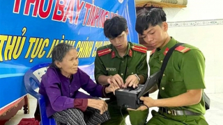 Công an tỉnh Gia Lai tích cực chuẩn bị các điều kiện bỏ sổ hộ khẩu giấy
