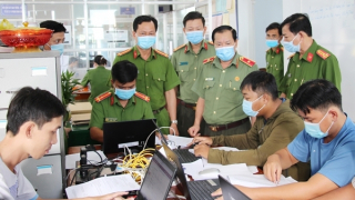 Thực hiện cao điểm 90 ngày, đêm hoàn thành chỉ tiêu của Luật Cư trú