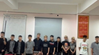 Nhóm thanh niên mang hung khí từ Hưng Yên lên Hà Nội gây rối