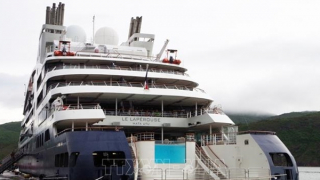 Tàu du lịch Pháp 5 sao cập cảng Quy Nhơn