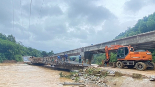 Hoàn thành cầu tạm vào "ốc đảo" Vĩnh Ô