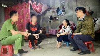 Cạm bẫy từ những lời mời hấp dẫn "việc nhẹ, lương cao"