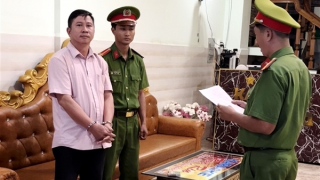 Bắt thêm 6 bị can tổ chức sử dụng ma túy tại hai quán karaoke ở Phú Yên.