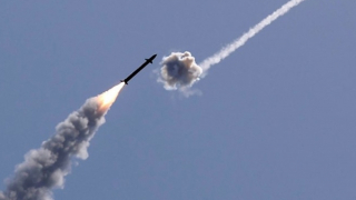 Lửa nóng trước mùa đông