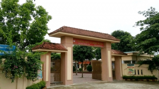 Nam sinh lớp 11 đâm bạn lớp 12 tử vong khai "do chống đỡ màn đánh hội đồng"