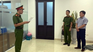 Phó Trưởng phòng Tài nguyên bị khởi tố vì gian lận trong làm hạ tầng