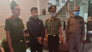 Triệt phá đường dây mua bán hàng trăm tài khoản ngân hàng