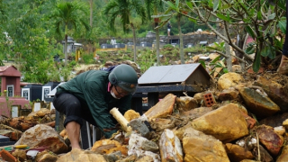 Sạt lở vùi lấp hàng nghìn ngôi mộ tại Nghĩa trang Hòa Sơn