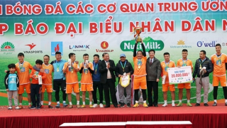 16 đội bóng tranh cúp Báo Đại biểu nhân dân 2022