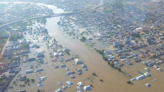 Lũ lụt kinh hoàng khiến hơn 600 người Nigeria thiệt mạng