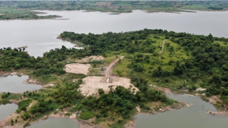 Xử phạt và buộc di dời “núi cát” trong Khu bảo tồn thiên nhiên Ea Sô