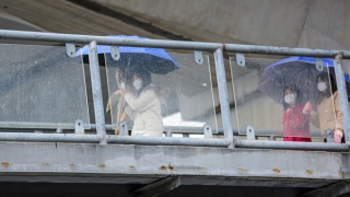 Miền Bắc vào đến Bắc Trung Bộ có mưa, trời chuyển rét