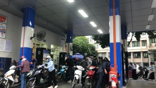 Tập trung tìm nguồn cung nhập khẩu xăng dầu