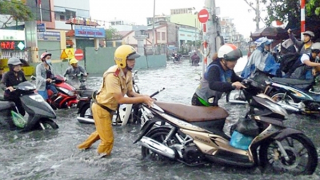 Những câu chuyện nhân văn của Cảnh sát giao thông