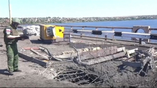 Ukraine ồ ạt bắn phá "pháo đài" Kherson