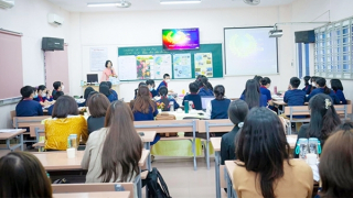 Giải pháp nào để chặn “làn sóng” giáo viên nghỉ việc, chuyển trường?