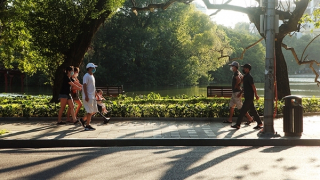 Miền Bắc ngày nắng, đêm se lạnh, miền Trung mưa giông giảm