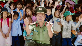 Cuộc tìm kiếm sau 50 năm thất lạc: Chuyện từ một người “giấu mặt”