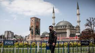 Thổ Nhĩ Kỳ: Thưởng tiền cho tất cả nhân viên cảnh sát