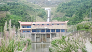 Hồ chứa thủy điện Sông Hinh vi phạm quy trình trong cơn bão số 5