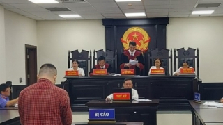 Cựu cán bộ lừa xin việc chiếm đoạt nhiều tỷ đồng lĩnh 13 năm tù