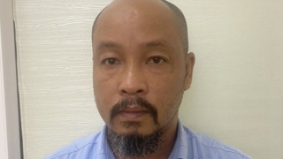 Mâu thuẫn làm ăn chung, rút súng bắn 2 người