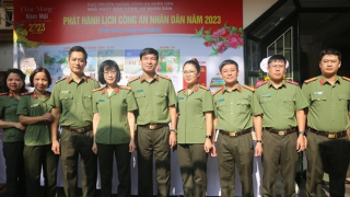 Khai trương phát hành Lịch CAND năm 2023