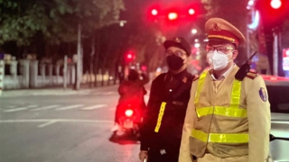 Cảnh sát giao thông mật phục bắt giữ nhiều "xe cọp"