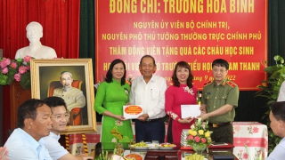 Chương trình xã hội - từ thiện của Báo CAND: Món quà trao đi, nghĩa tình đọng lại