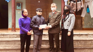 Chuyện của Thơ "mù" và những tấm lòng vàng từ bạn đọc Báo Công an nhân dân