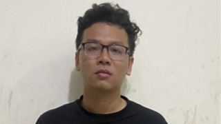 Mất 2,2 tỷ "giải hạn" sau khi đi xem bói bài