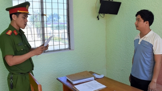 Đưa thông tin gian dối, cán bộ địa chính xã lừa đảo chiếm đoạt tiền tỷ