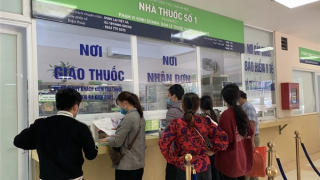 Chính phủ ban hành Nghị quyết gỡ khó việc thanh toán BHYT, thuốc, trang thiết bị y tế