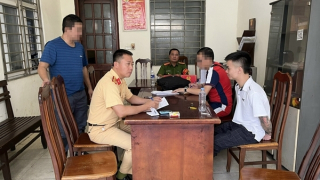 Đối tượng truy nã nguy hiểm lẩn trốn trên sông Hồng đã sa lưới