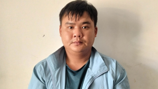 Dẫn bạn gái bỏ trốn sau khi gây án